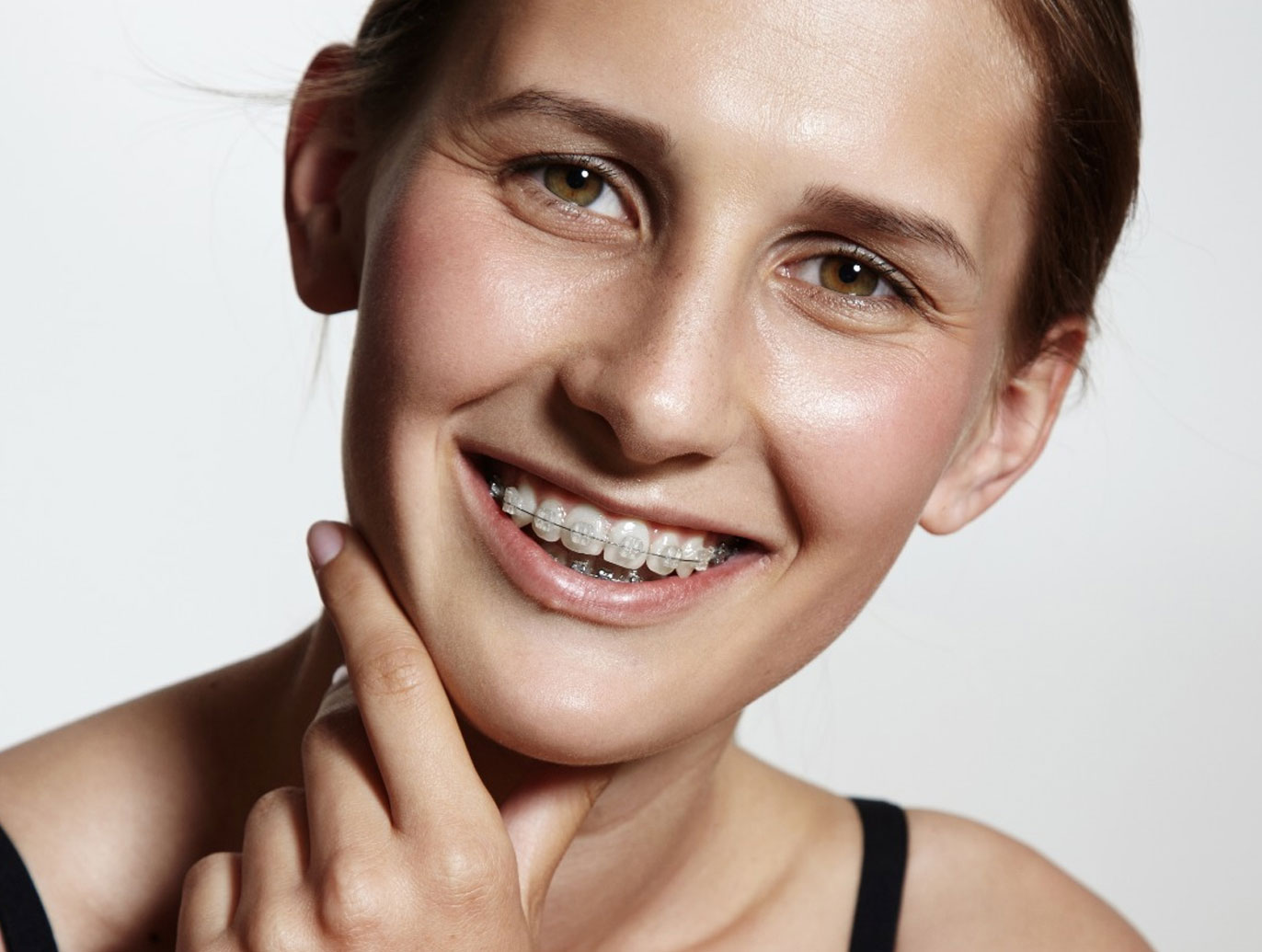 dentistas especializados en implantes ortodoncia invisible